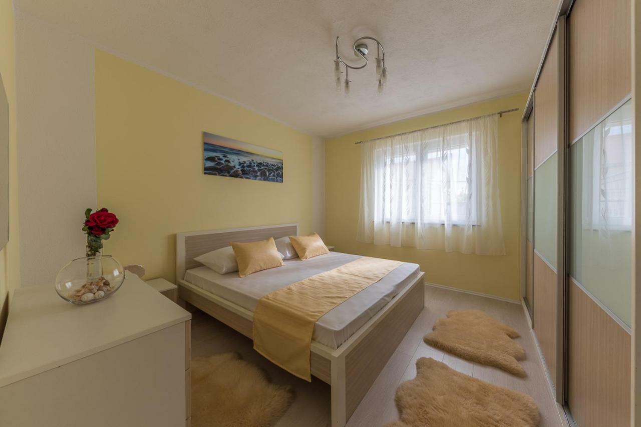Apartment Danijela II Šibenik Esterno foto