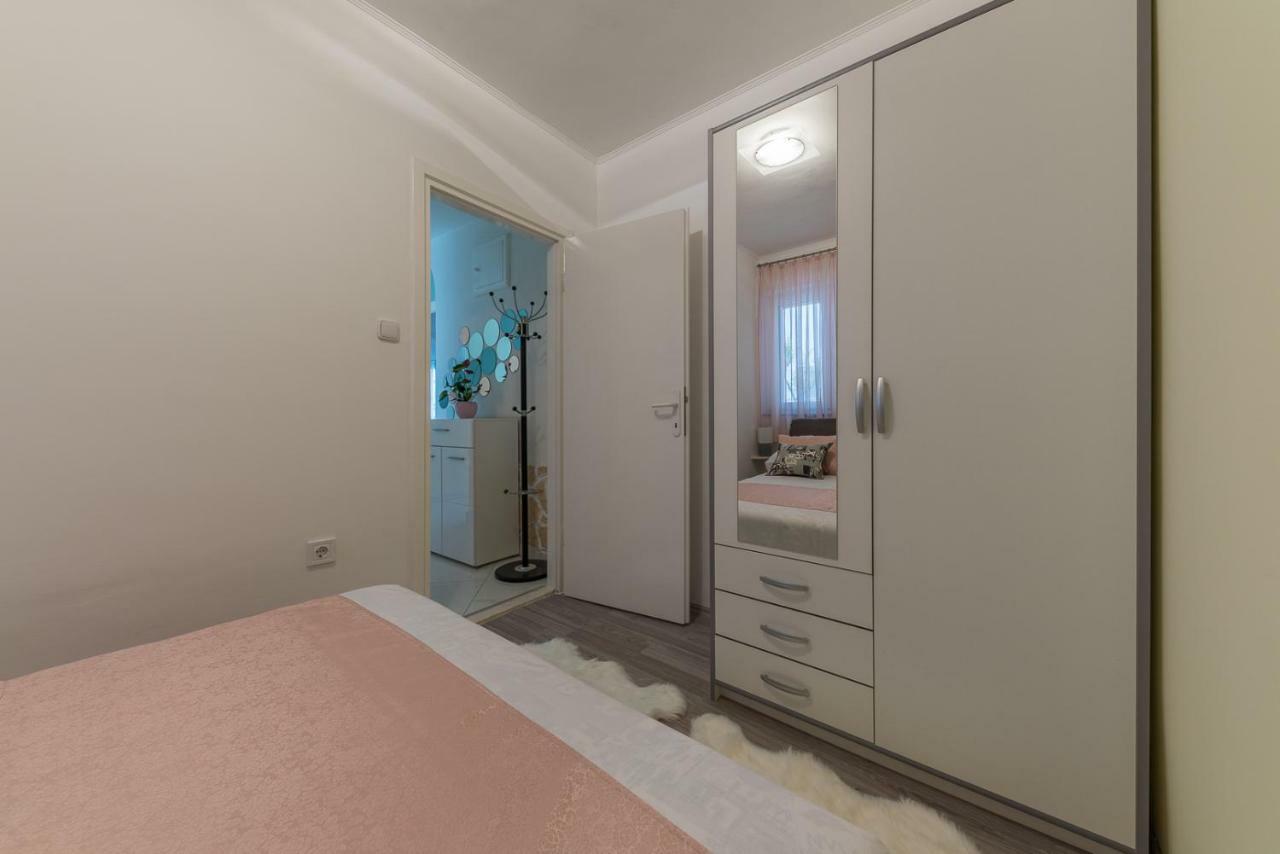 Apartment Danijela II Šibenik Esterno foto