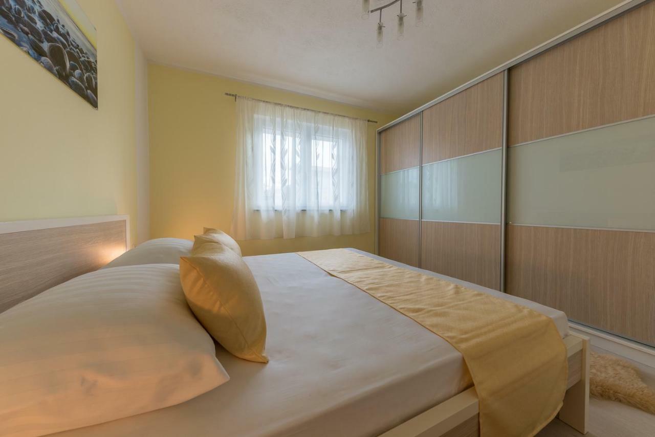 Apartment Danijela II Šibenik Esterno foto