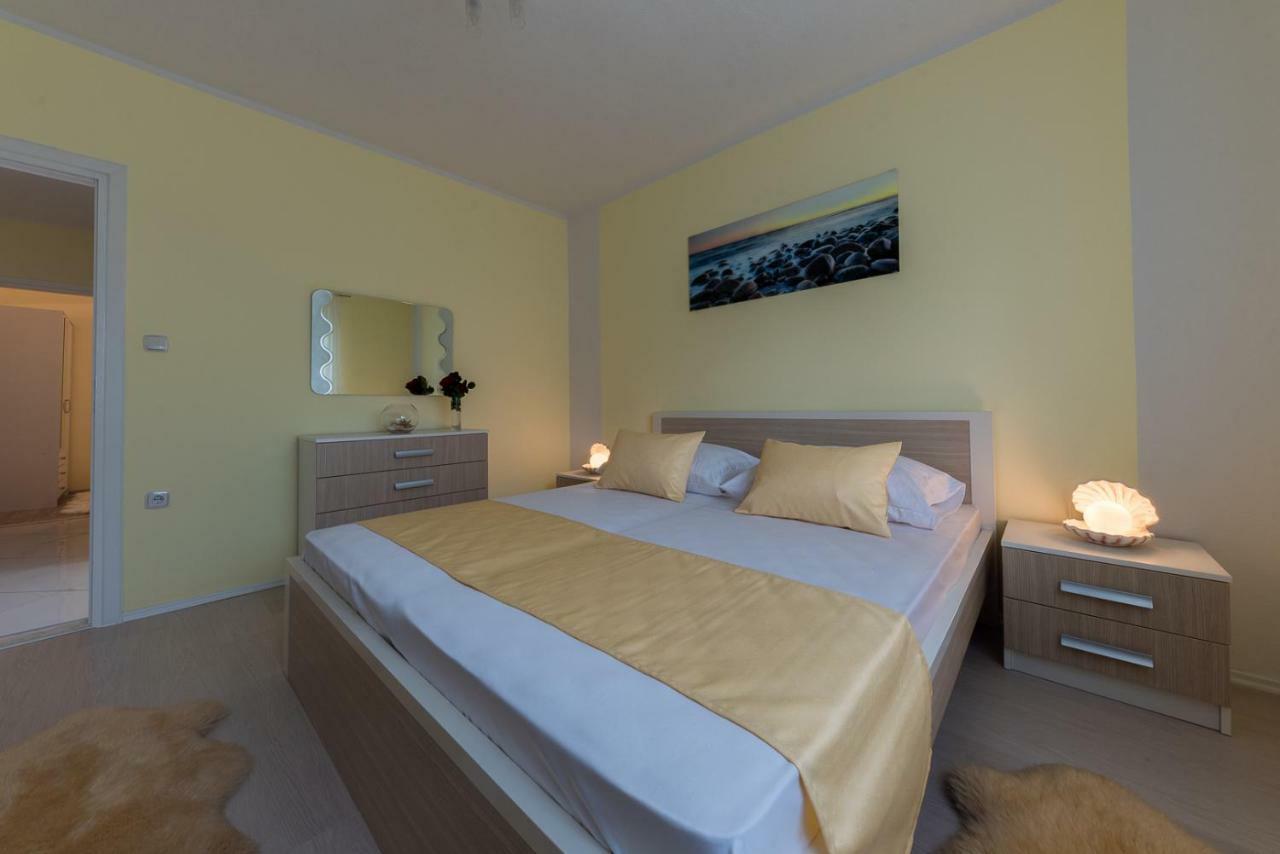 Apartment Danijela II Šibenik Esterno foto